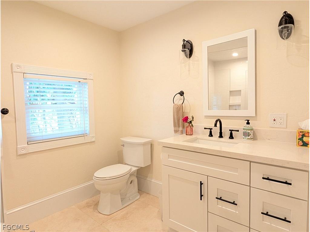 2878 Valencia Way Fort Myers FL 33901 2026009126 image14