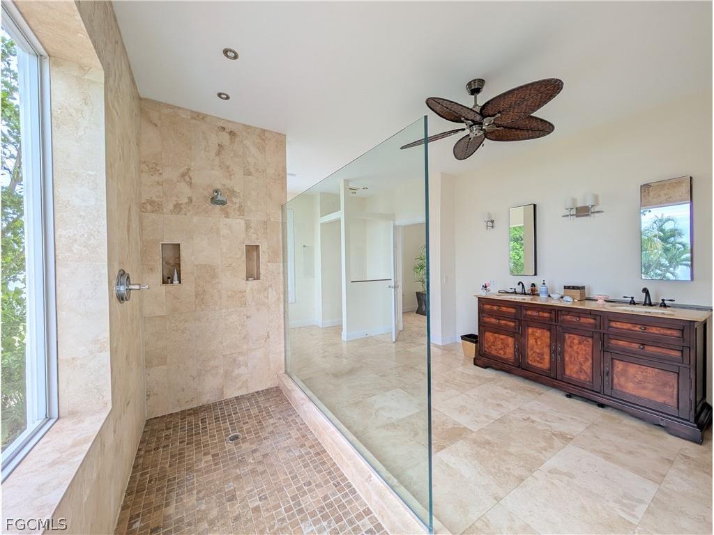 2878 Valencia Way Fort Myers FL 33901 2026009126 image30