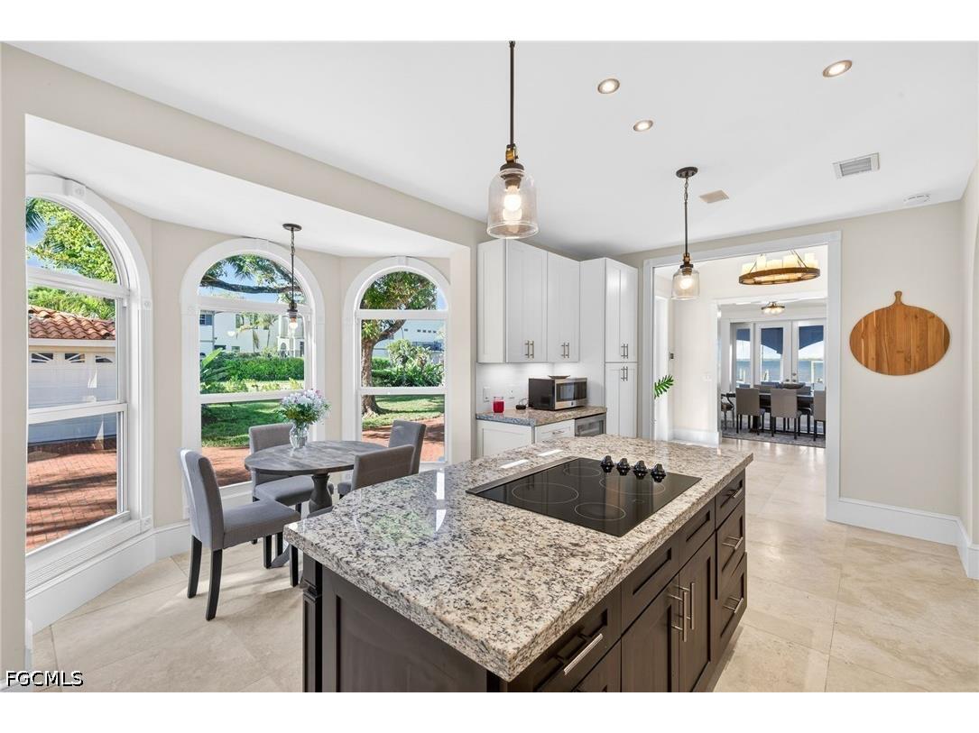 2878 Valencia Way Fort Myers FL 33901 2026011317 image11