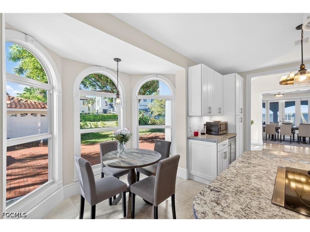 2878 Valencia Way Fort Myers FL 33901 2026011317 image12