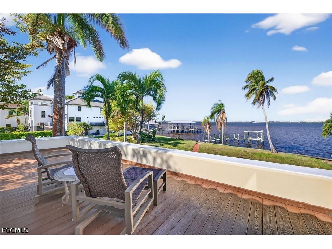 2878 Valencia Way Fort Myers FL 33901 2026011317 image36