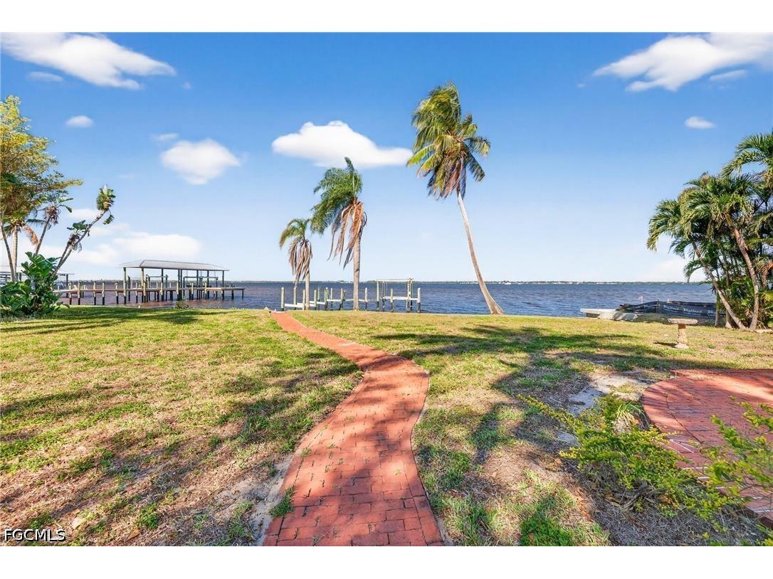 2878 Valencia Way Fort Myers FL 33901 2026011317 image42