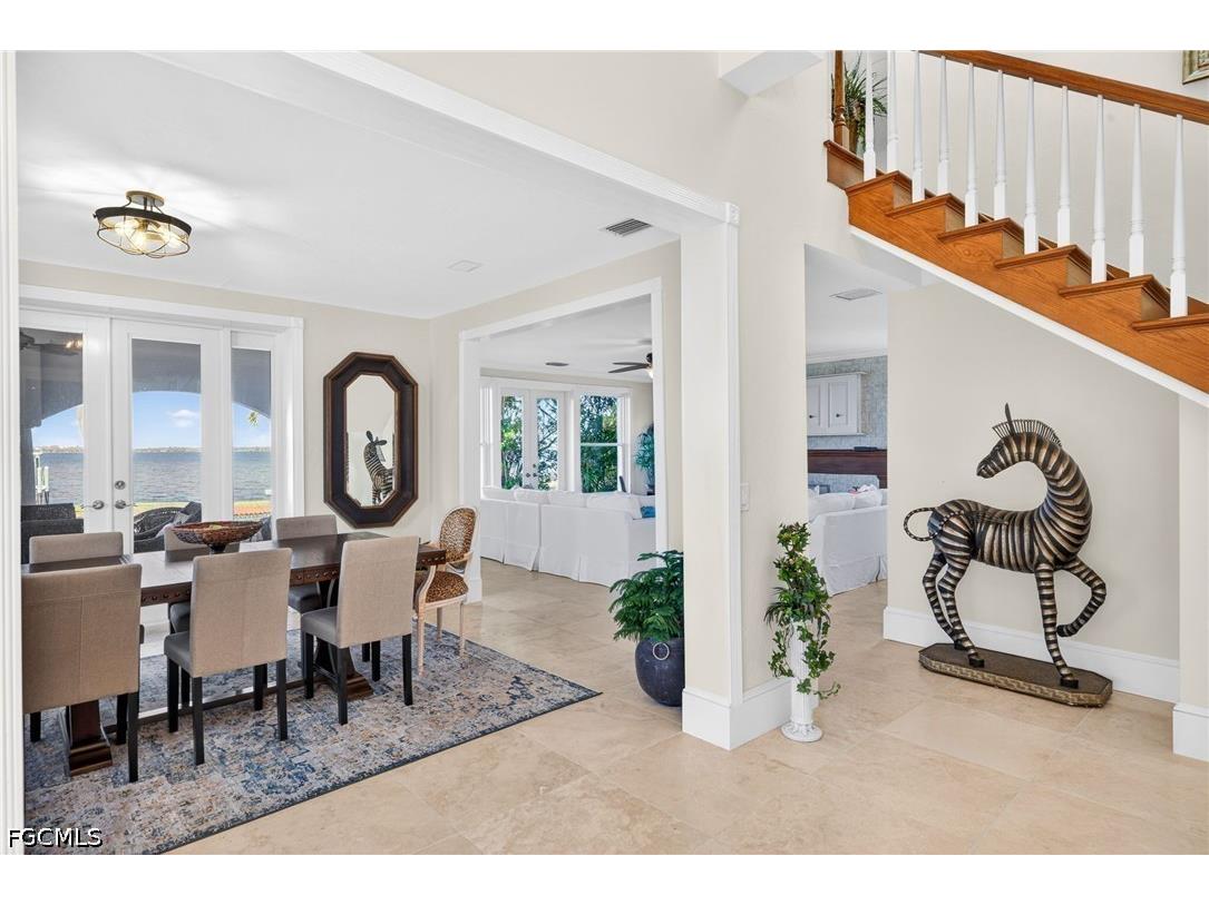 2878 Valencia Way Fort Myers FL 33901 2026011317 image8