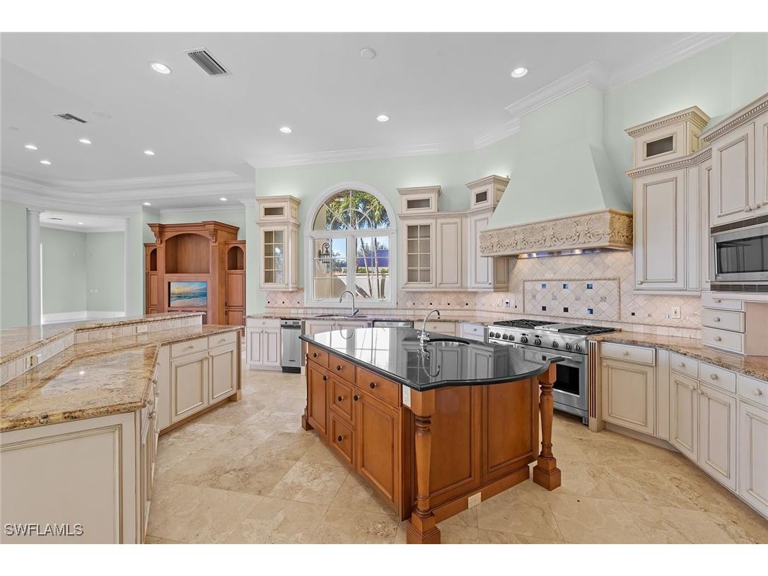 28790 Blaisdell Drive Naples FL 34119 224095896 image15