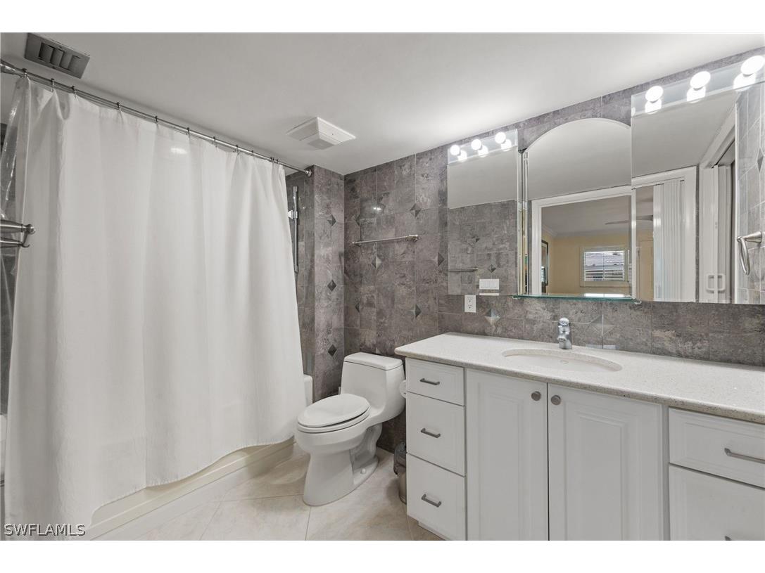 2880 Gulf Shore Boulevard N #410 Naples FL 34103 226009835 image22