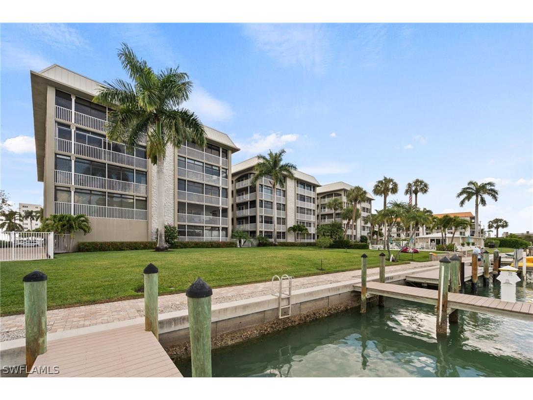2880 Gulf Shore Boulevard N #410 Naples FL 34103 226009835 image32