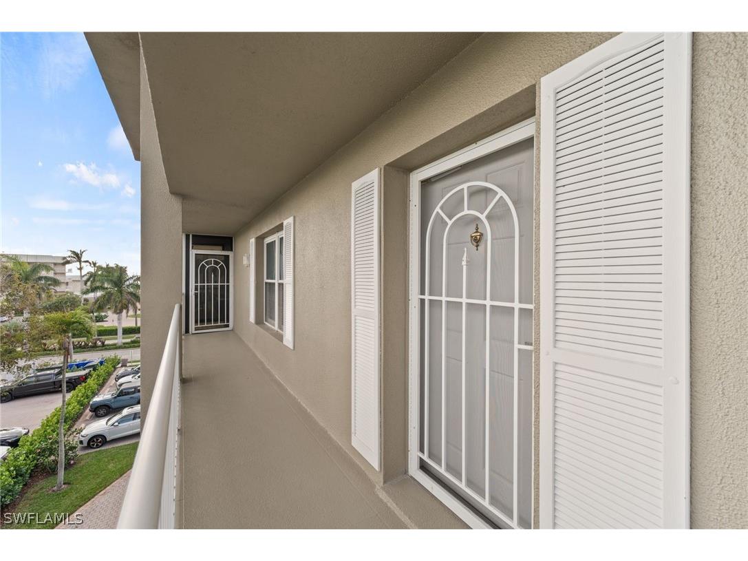 2880 Gulf Shore Boulevard N #410 Naples FL 34103 226009835 image37