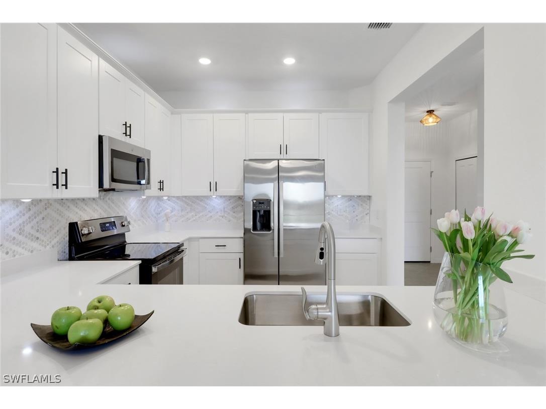 2885 Citrus Street Naples FL 34120 224027176 image1