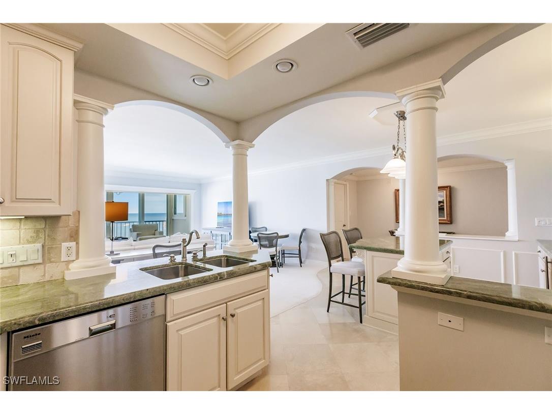 2885 Gulf Shore Boulevard N #302 Naples FL 34103 225069321 image15