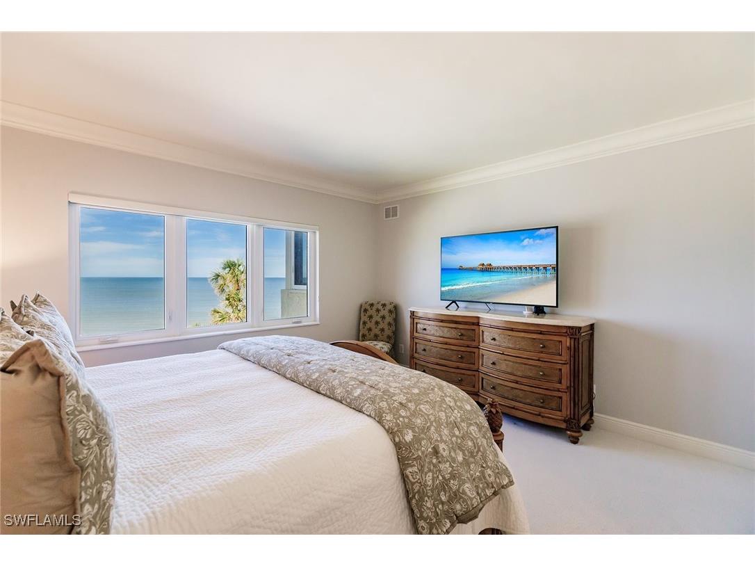 2885 Gulf Shore Boulevard N #302 Naples FL 34103 225069321 image21