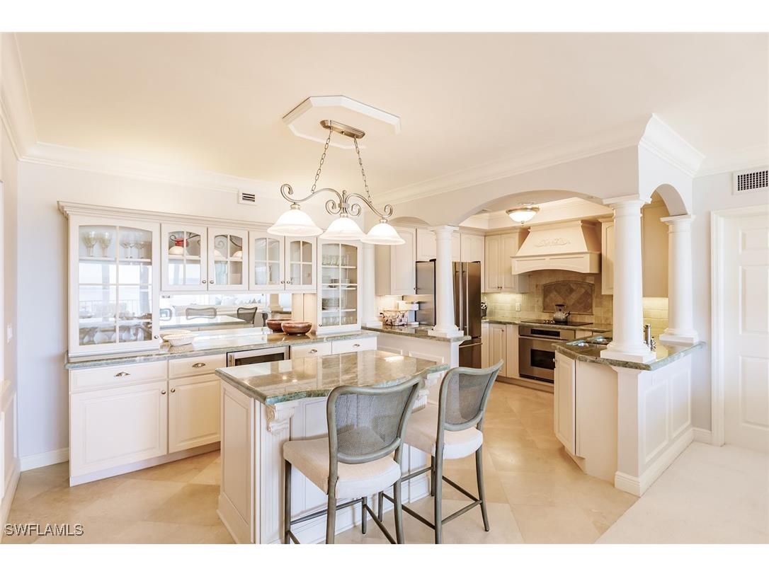 2885 Gulf Shore Boulevard N #302 Naples FL 34103 225069321 image8