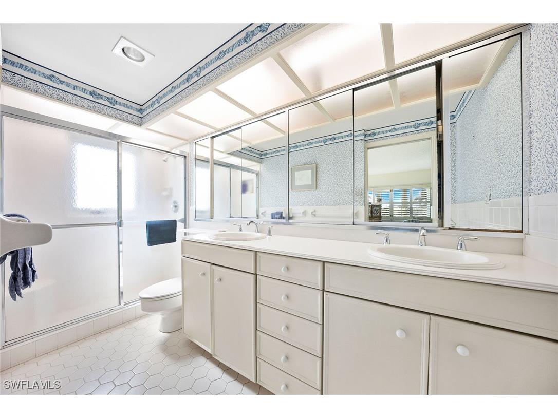 2885 Gulf Shore Boulevard N #304 Naples FL 34103 225077388 image10