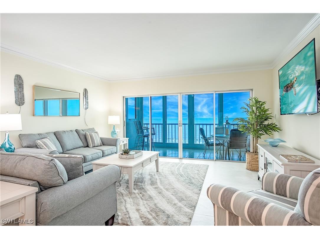 2885 Gulf Shore Boulevard N #402 Naples FL 34103 224000823 image1