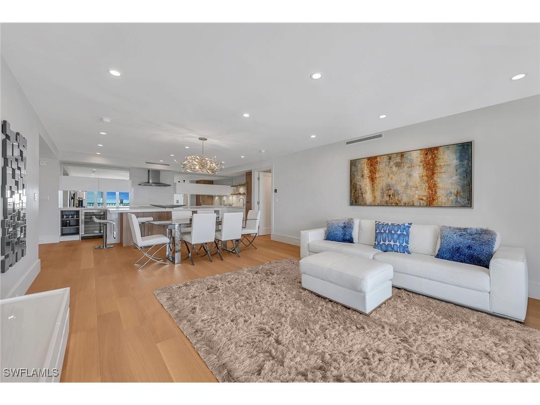 2885 Gulf Shore Boulevard N #702 Naples FL 34103 225073915 image2