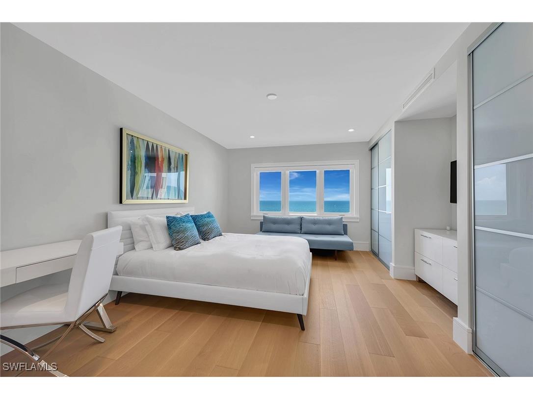 2885 Gulf Shore Boulevard N #702 Naples FL 34103 225073915 image6