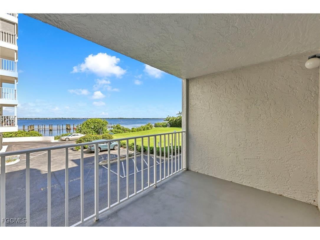 2885 Palm Beach Boulevard #101 Fort Myers FL 33916 2025001670 image12