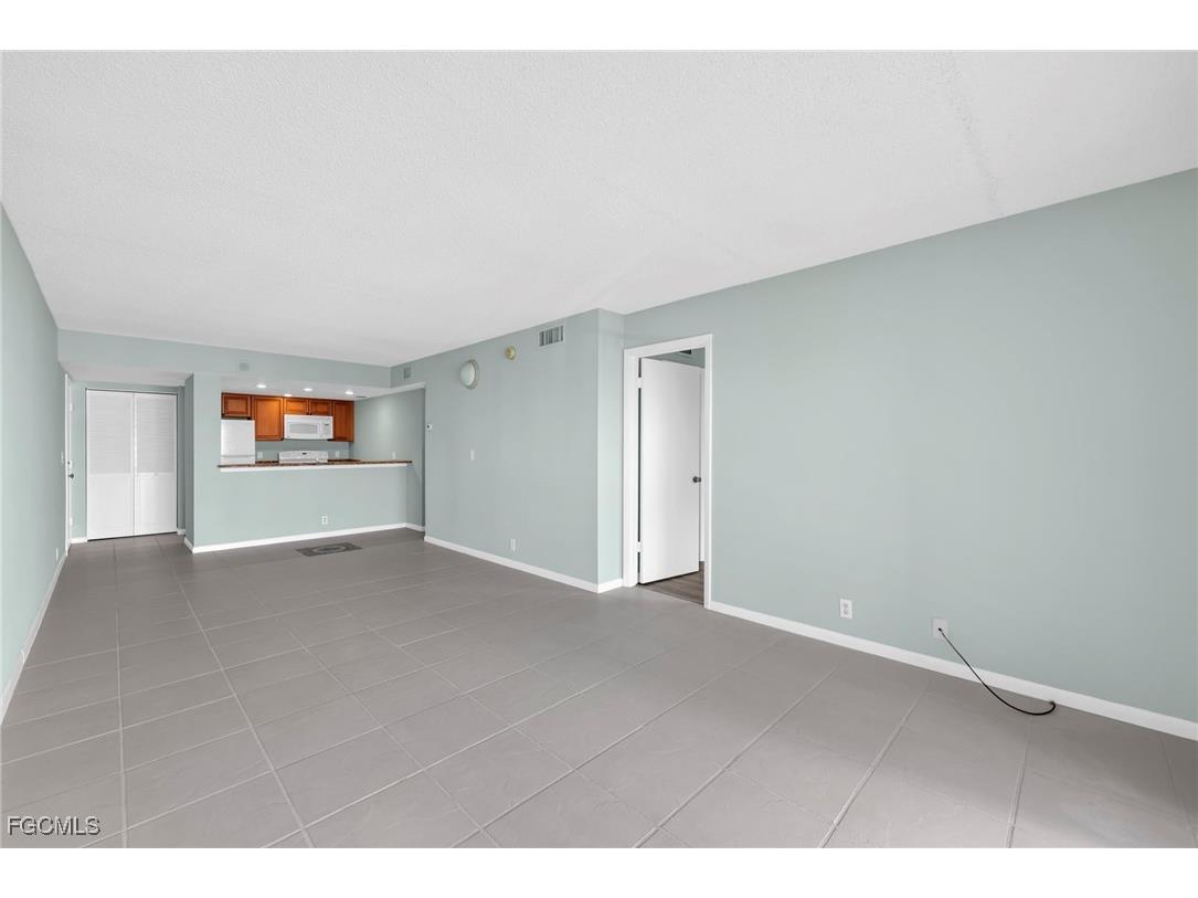 2885 Palm Beach Boulevard #101 Fort Myers FL 33916 2025001670 image13