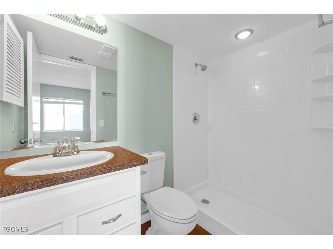 2885 Palm Beach Boulevard #101 Fort Myers FL 33916 2025001670 image16