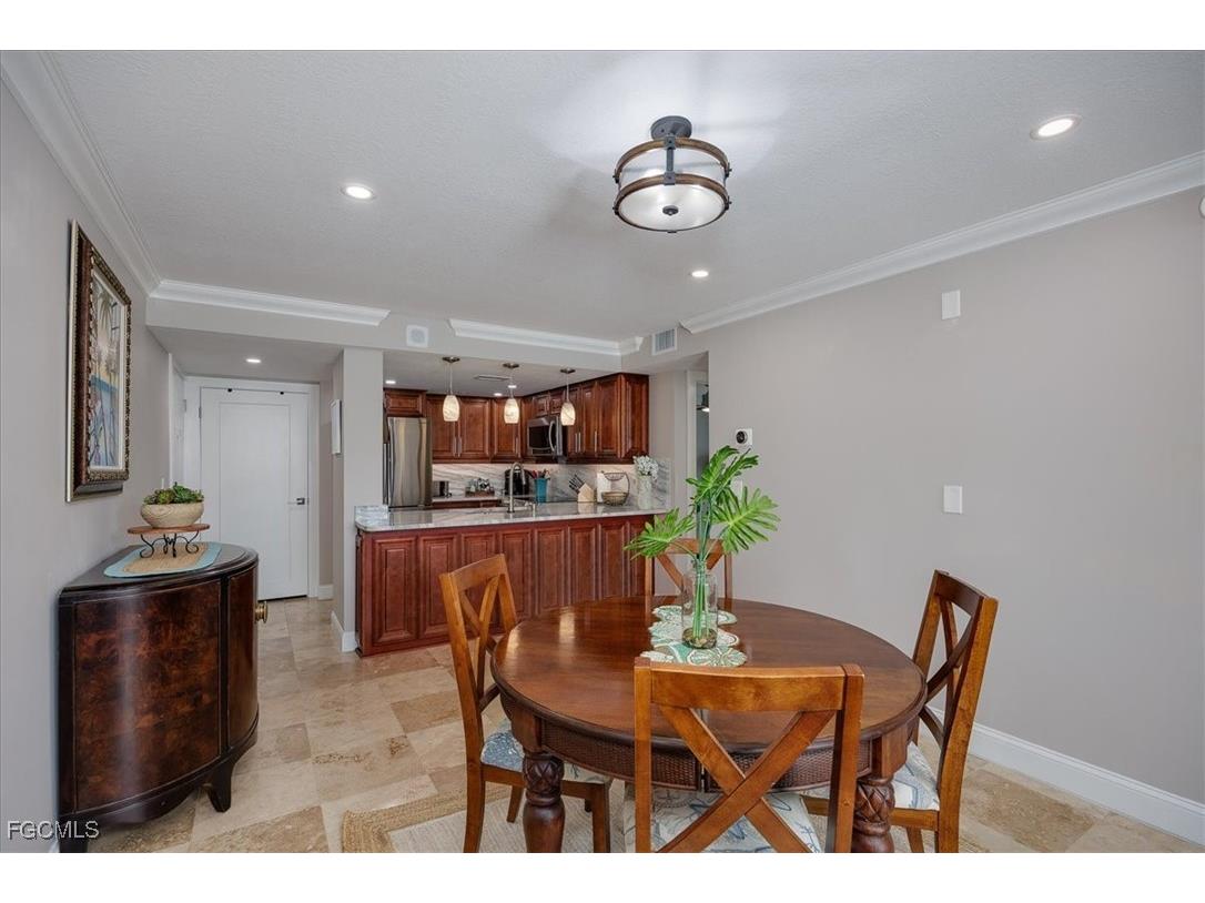 2885 Palm Beach Boulevard #305 Fort Myers FL 33916 2025009725 image3