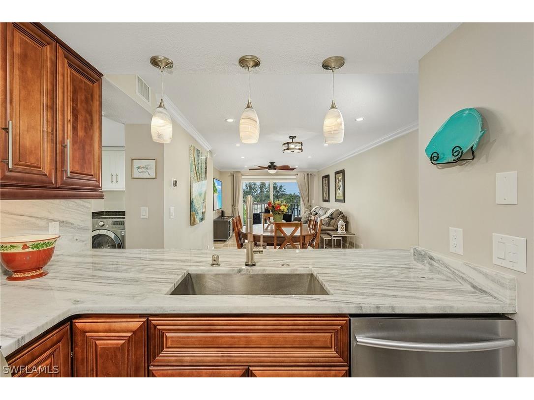 2885 Palm Beach Boulevard #305 Fort Myers FL 33916 224027518 image1