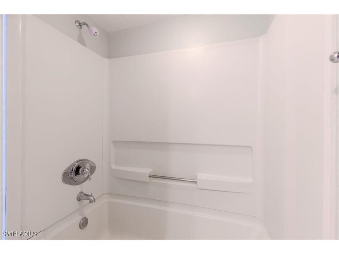 2885 Palm Beach Boulevard #307 Fort Myers FL 33916 225077042 image25