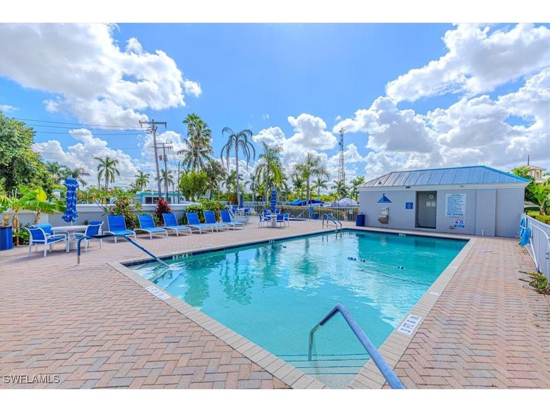 2885 Palm Beach Boulevard #307 Fort Myers FL 33916 225077042 image6