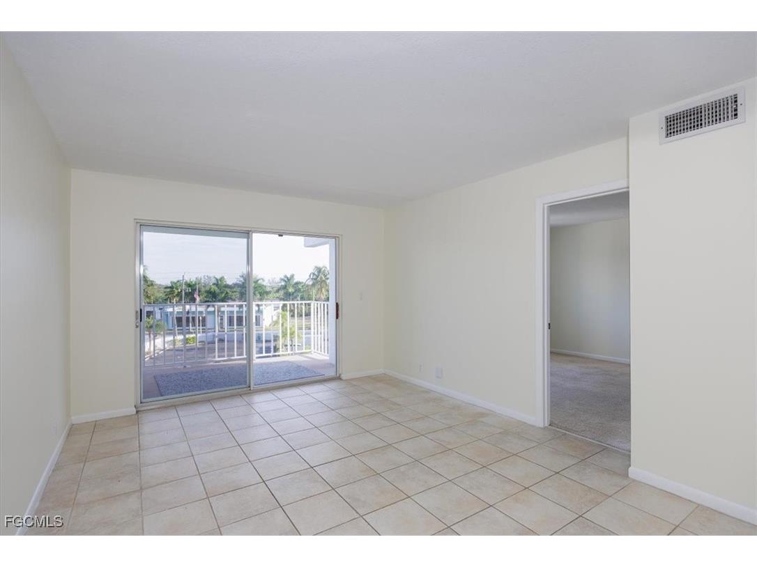 2885 Palm Beach Boulevard #308 Fort Myers FL 33916 2025024967 image2