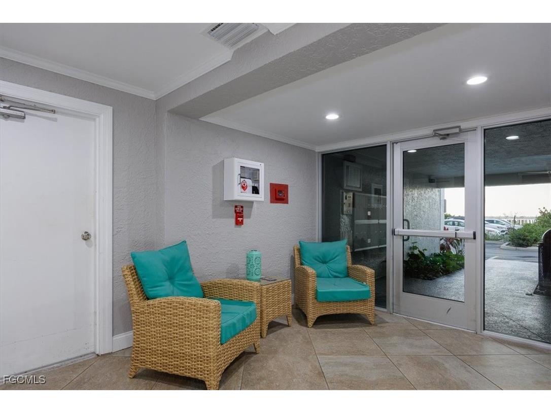 2885 Palm Beach Boulevard #308 Fort Myers FL 33916 2025024967 image25