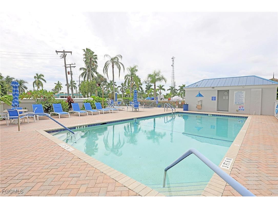 2885 Palm Beach Boulevard #502 Fort Myers FL 33916 2025014501 image25