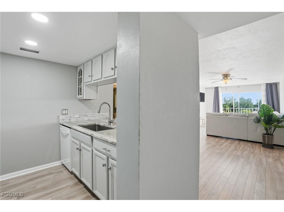 2885 Palm Beach Boulevard #505 Fort Myers FL 33916 2026000404 image17