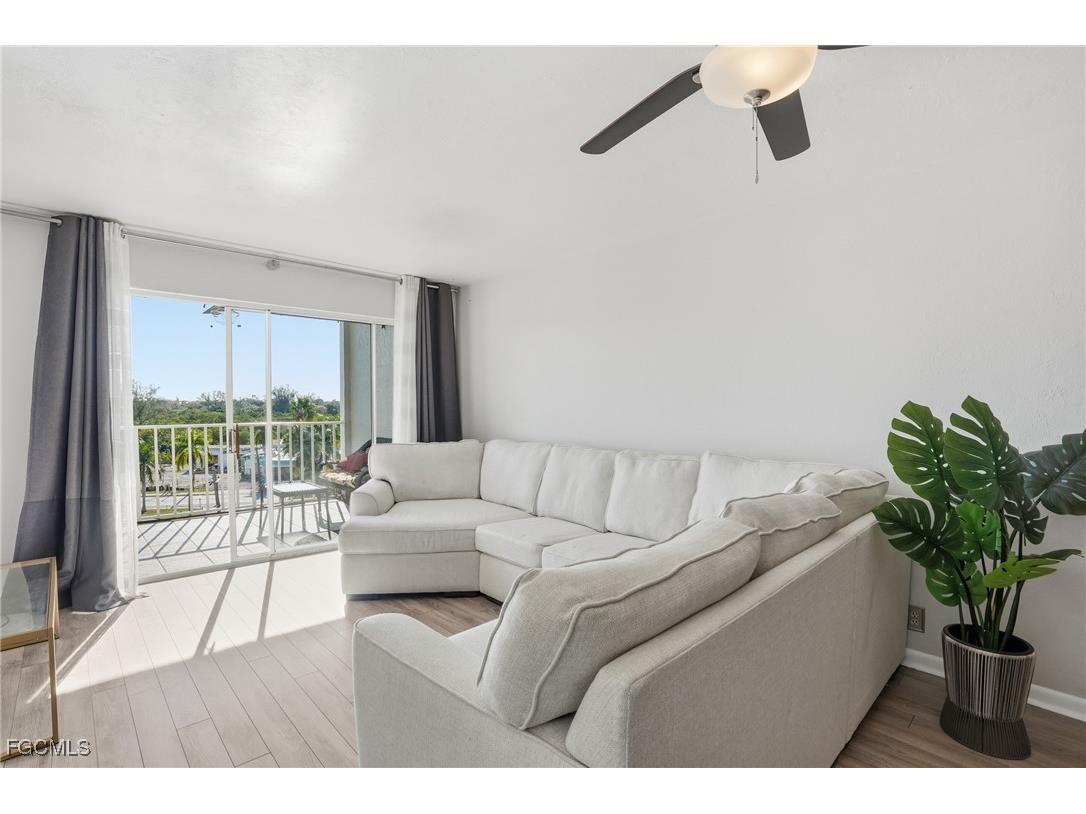 2885 Palm Beach Boulevard #505 Fort Myers FL 33916 2026000404 image5