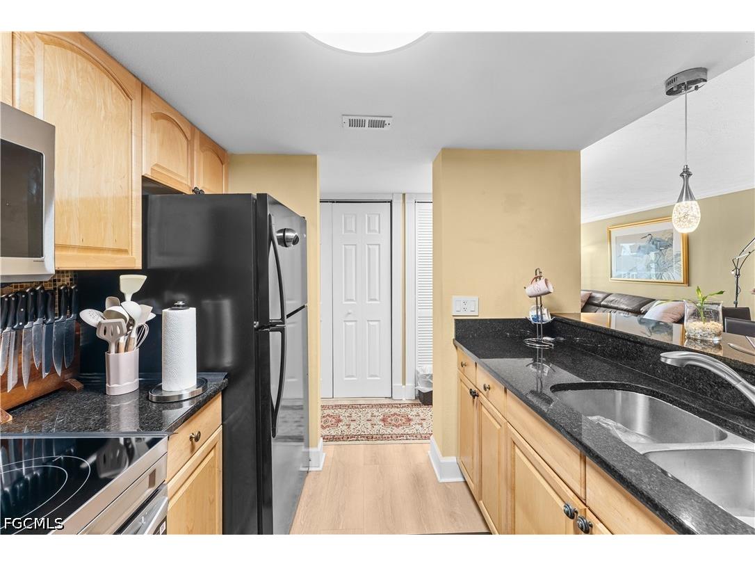 2885 Palm Beach Boulevard #507 Fort Myers FL 33916 2026018646 image7