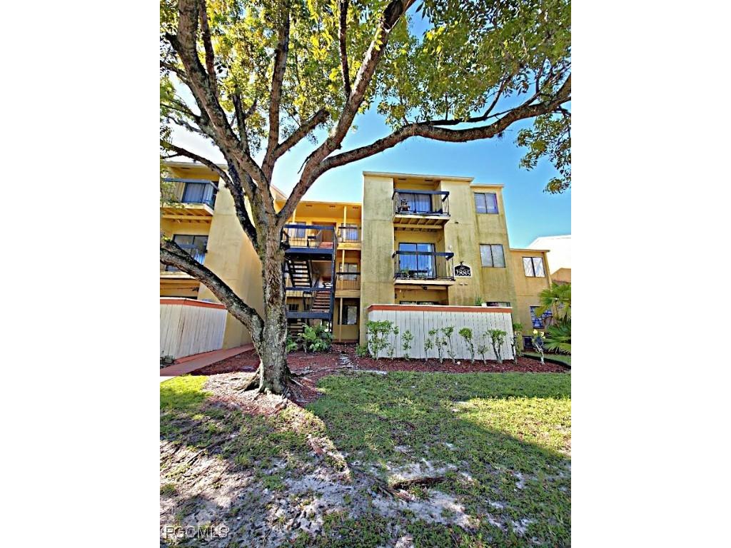 2885 Winkler Avenue #620 Fort Myers FL 33916 2025012108 image1