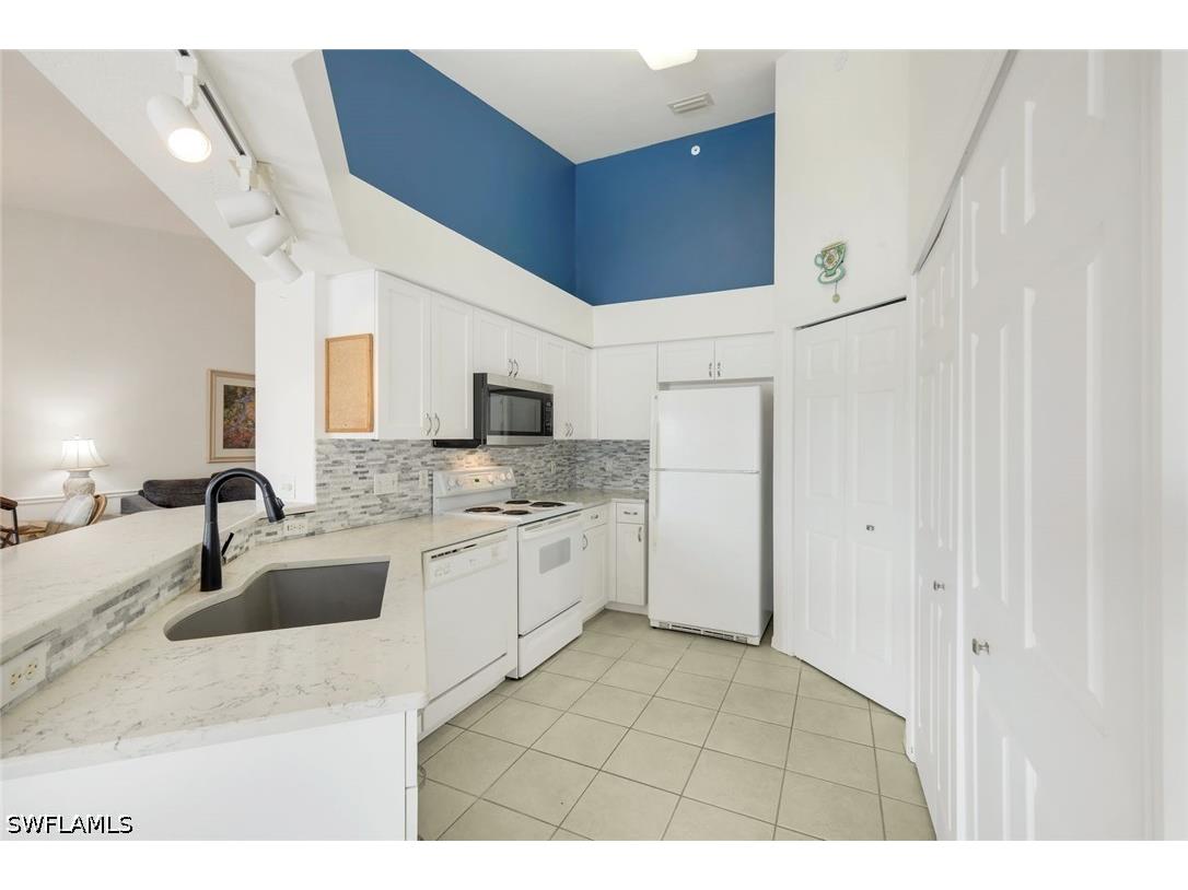 28851 Bermuda Lago Court #304 Bonita Springs FL 34134 226013581 image9