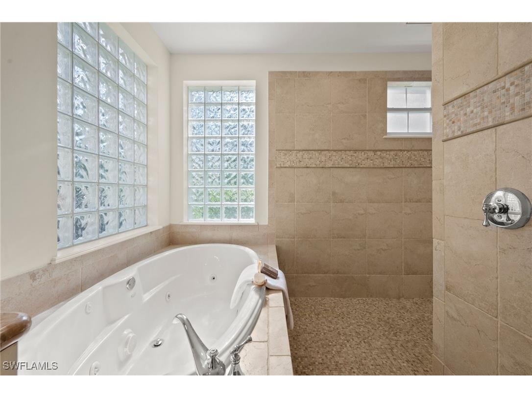 2886 Castillo Court #101 Naples FL 34109 225075841 image17