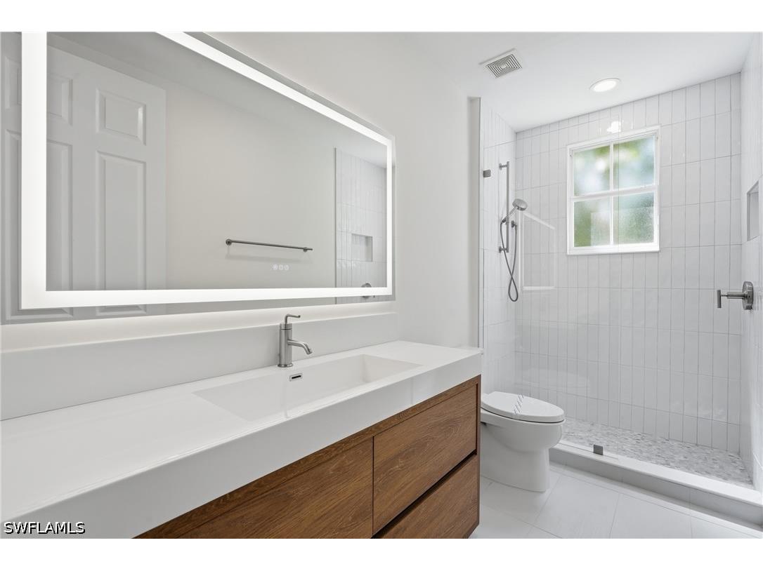 2886 Castillo Court #101 Naples FL 34109 226026555 image8