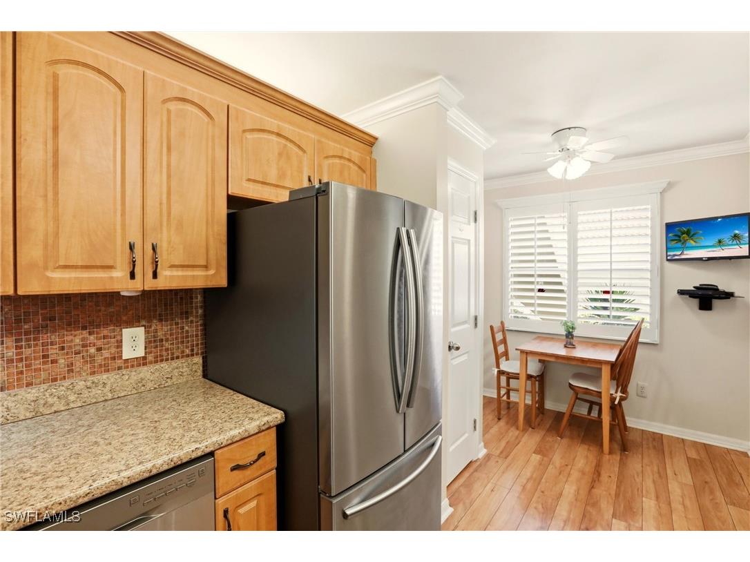 289 Robin Hood Circle #101 Naples FL 34104 226000145 image11