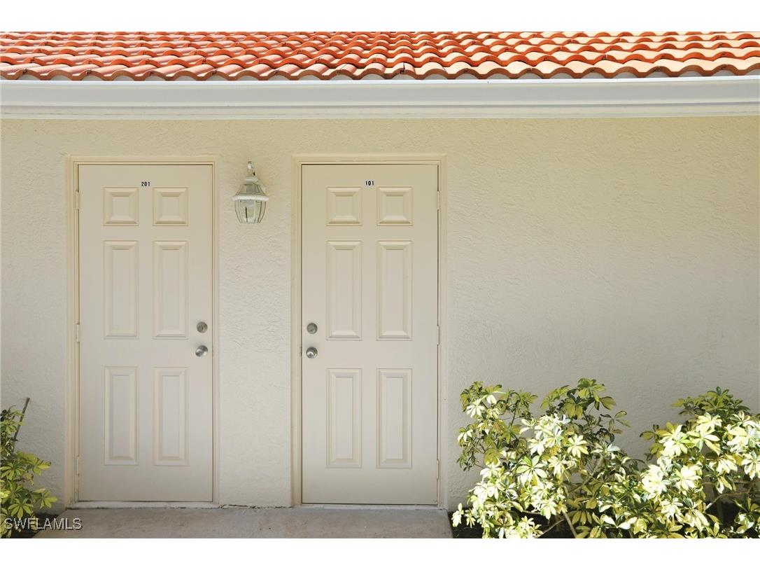 289 Robin Hood Circle #101 Naples FL 34104 226000145 image33