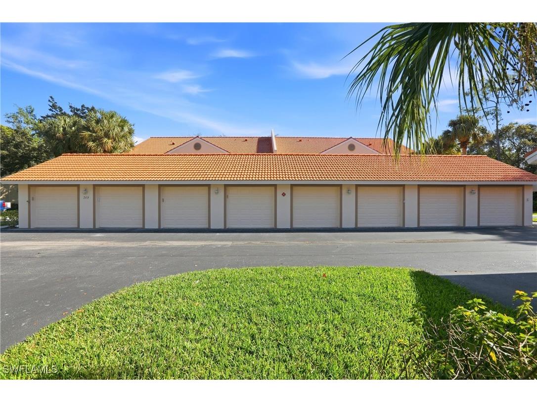 289 Robin Hood Circle #101 Naples FL 34104 226000145 image35