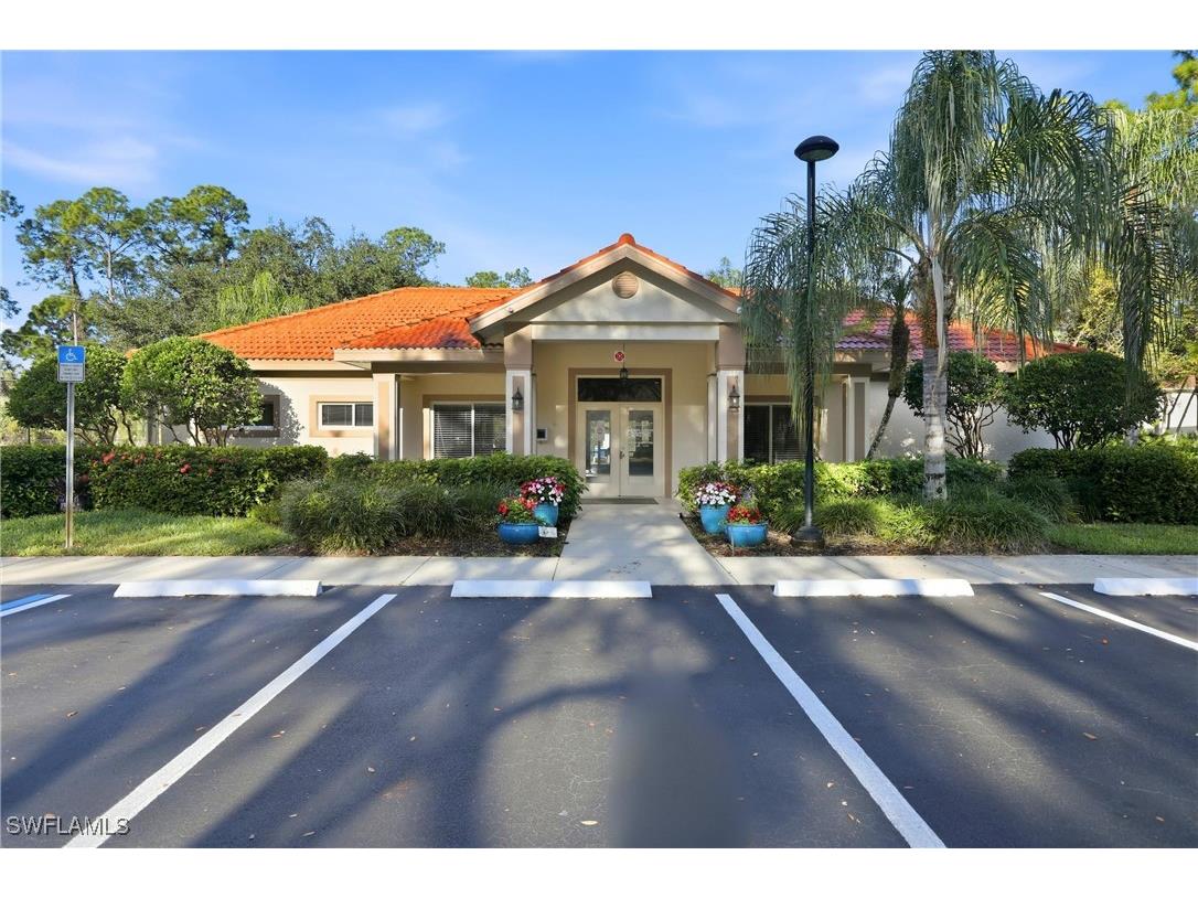 289 Robin Hood Circle #101 Naples FL 34104 226000145 image36