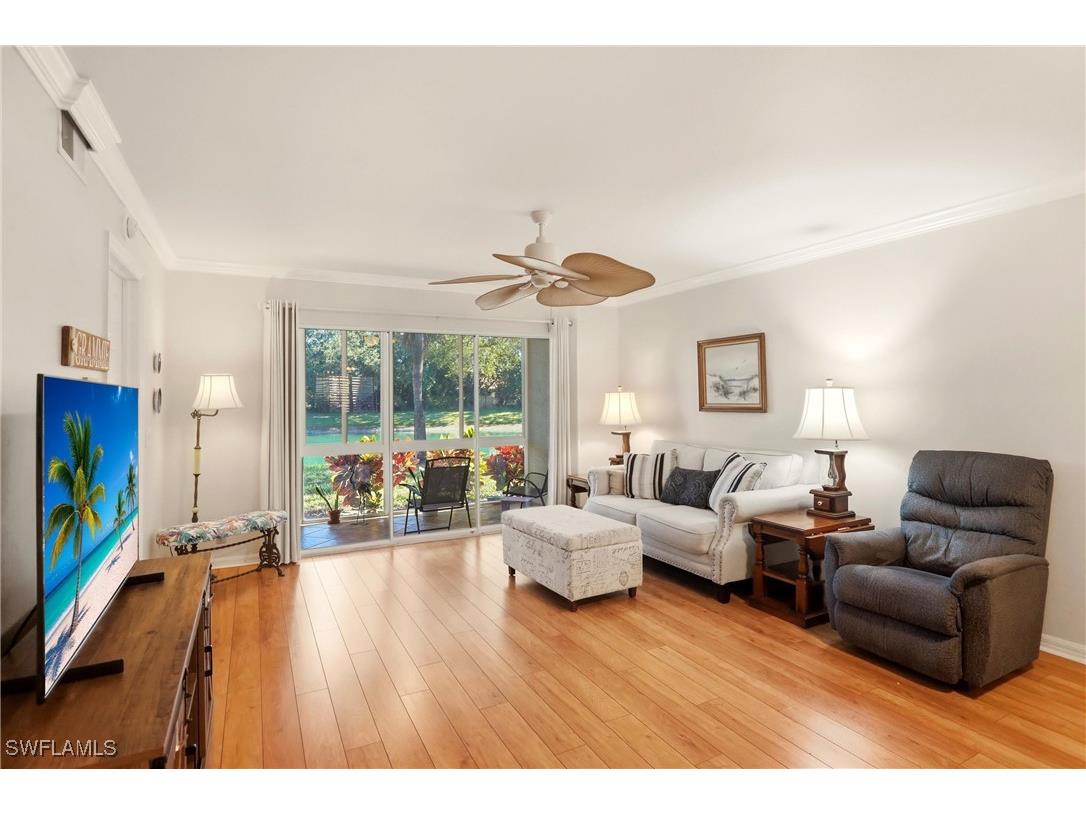 289 Robin Hood Circle #101 Naples FL 34104 226000145 image4