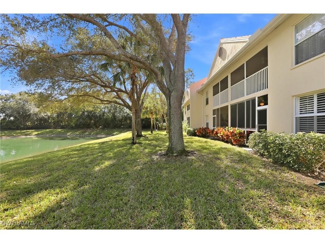 289 Robin Hood Circle #101 Naples FL 34104 226000145 image42