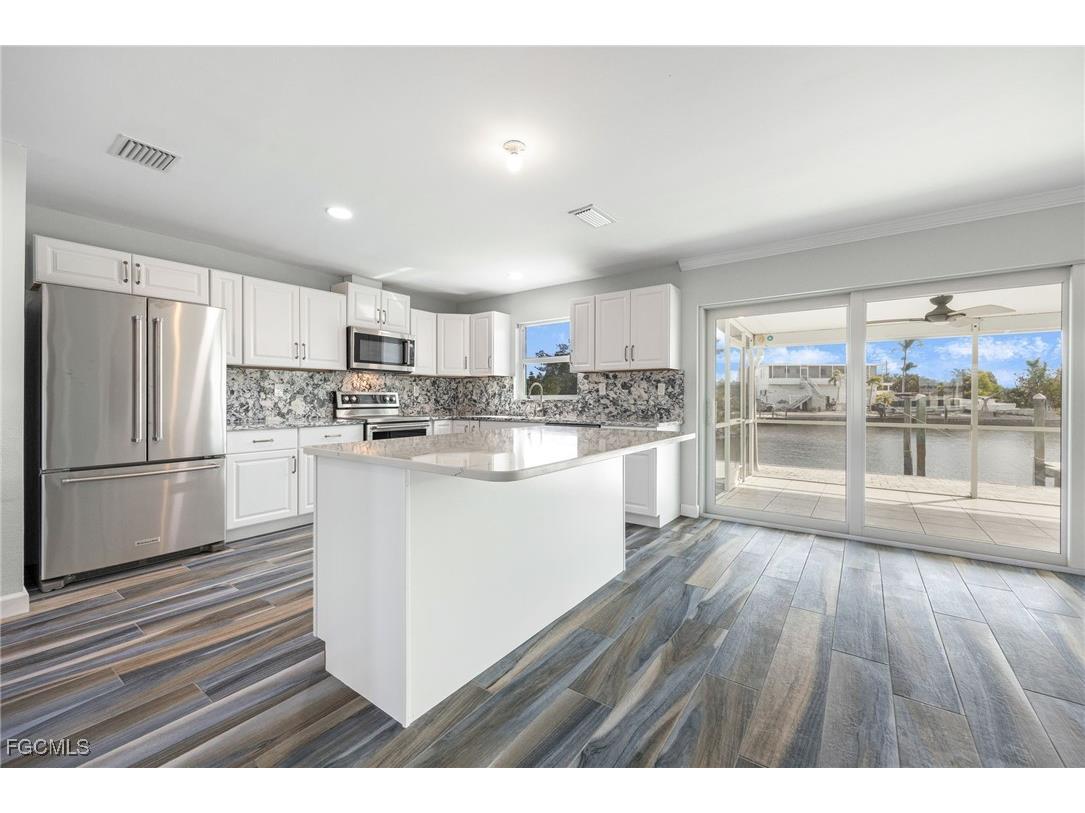 2892 Sanibel Boulevard Saint James City FL 33956 2025006593 image14