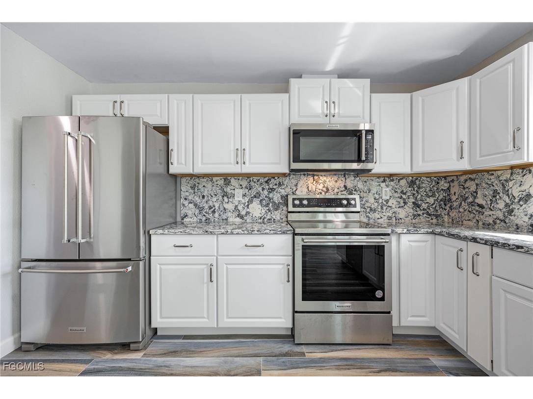 2892 Sanibel Boulevard Saint James City FL 33956 2025006593 image16