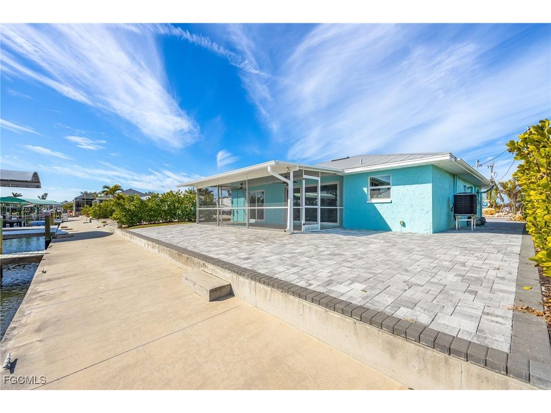 2892 Sanibel Boulevard Saint James City FL 33956 2025006593 image31