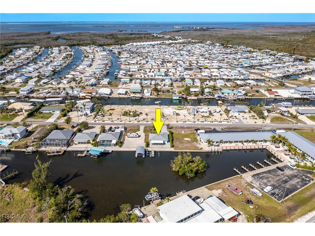 2892 Sanibel Boulevard Saint James City FL 33956 2025006593 image38