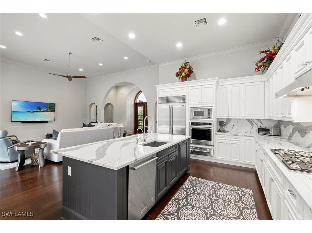 2896 Tiburon Boulevard E Naples FL 34109 225069896 image10