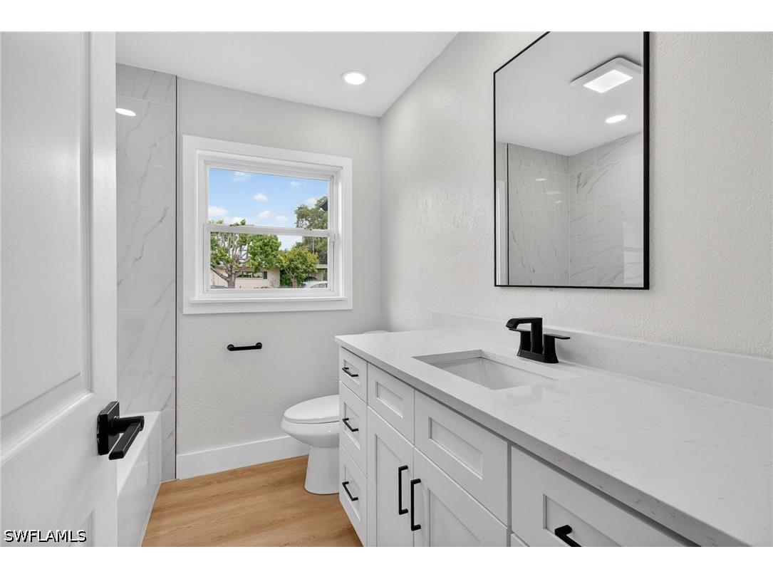 2897 66th Way N Saint Petersburg FL 33710 226018849 image18