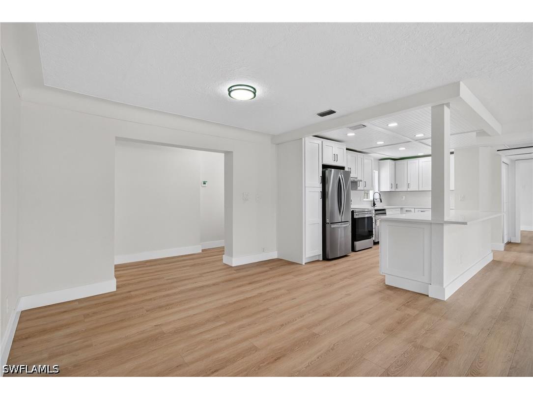 2897 66th Way N Saint Petersburg FL 33710 226018849 image9