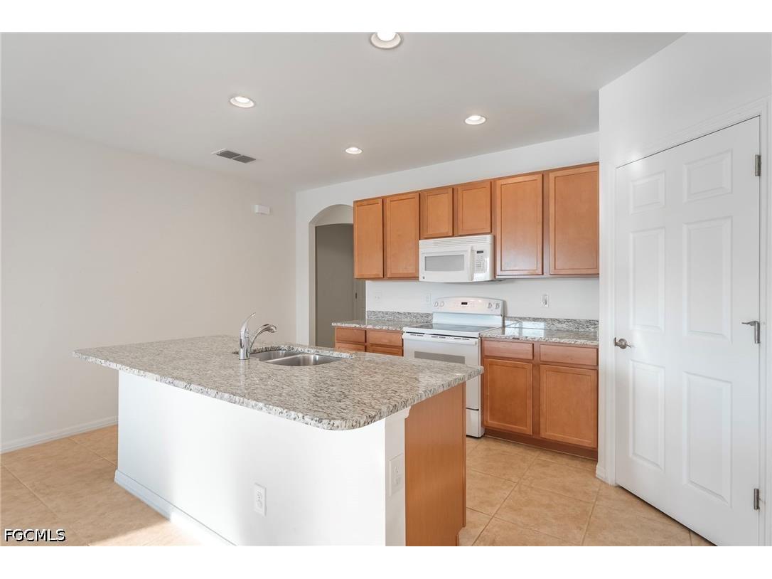 2897 Apple Blossom Drive Alva FL 33920 2026021385 image8